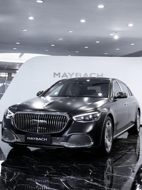 广州73岚图汽车的售后服务让用户无忧出行，迈巴赫未来的豪华车趋势